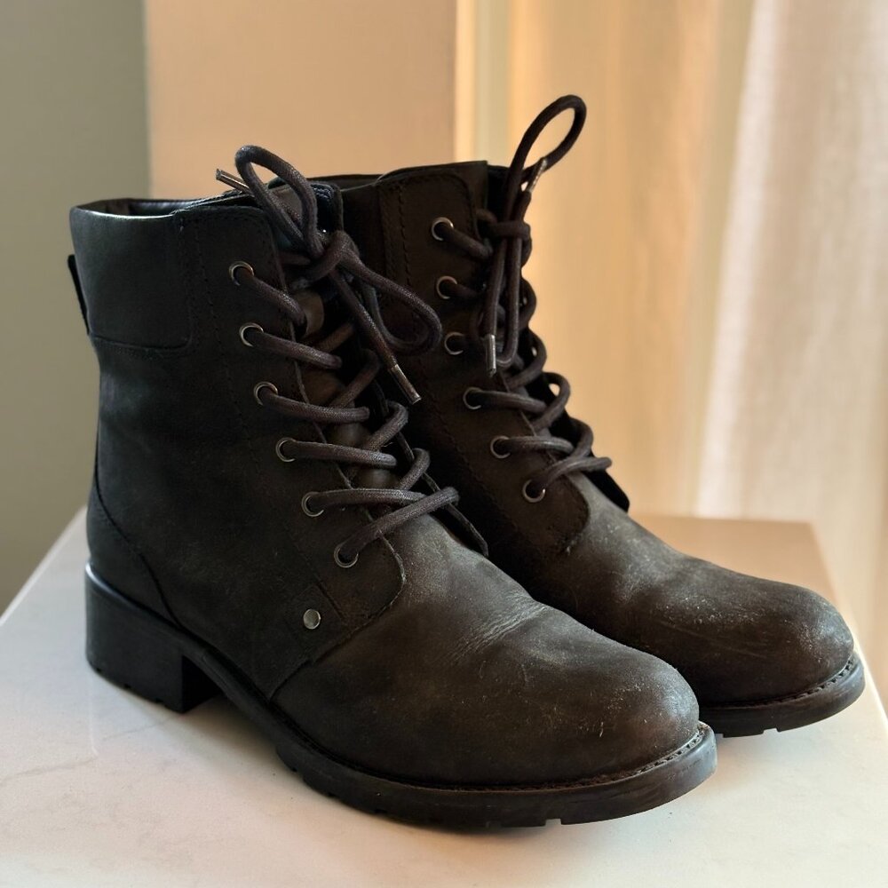 Clarks Black Lace-Up Women's Boots